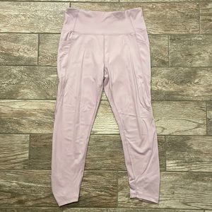 Danskin Light Purple 7/8 Length Leggings with Pockets